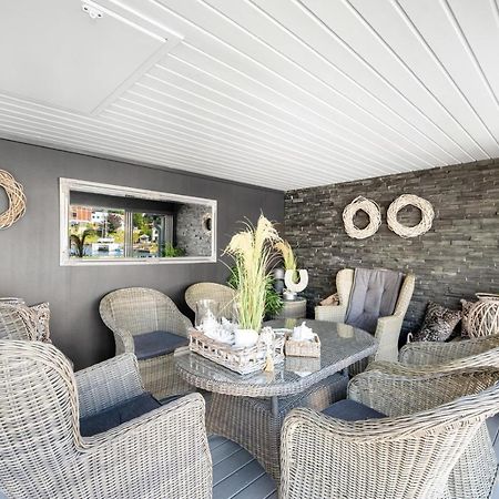 Luxurious Boathouse With Private Dock In The Best Location In アーレンダール エクステリア 写真