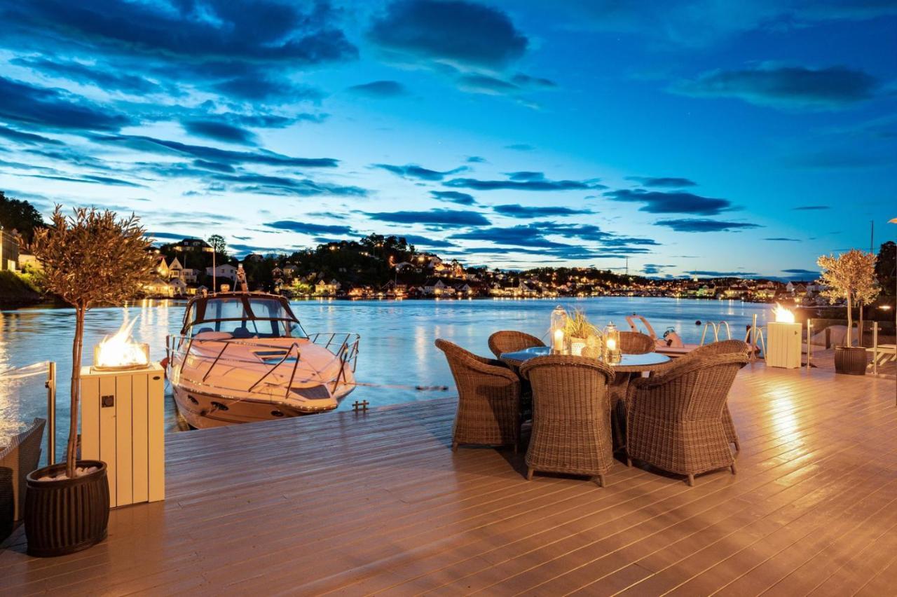 Luxurious Boathouse With Private Dock In The Best Location In アーレンダール エクステリア 写真