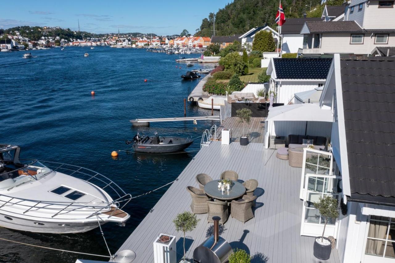 Luxurious Boathouse With Private Dock In The Best Location In アーレンダール エクステリア 写真
